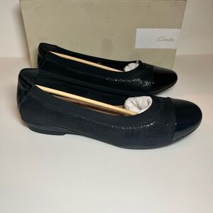 Clarks Neenah Garden Women's Glossy Black Flats